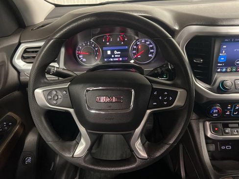 Certified 2023 GMC Acadia SLE w/ Driver Convenience Package image 14