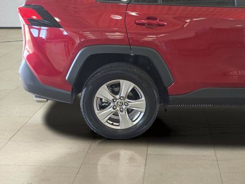 Used 2025 Toyota RAV4 XLE AWD/4WD image 30