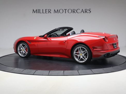 Certified 2017 Ferrari California T RWD image 4