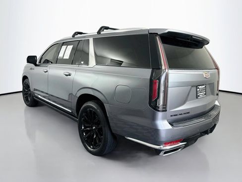 Used 2021 Cadillac Escalade ESV Premium Luxury w/ Driver Assist Tech Package AWD/4WD image 5