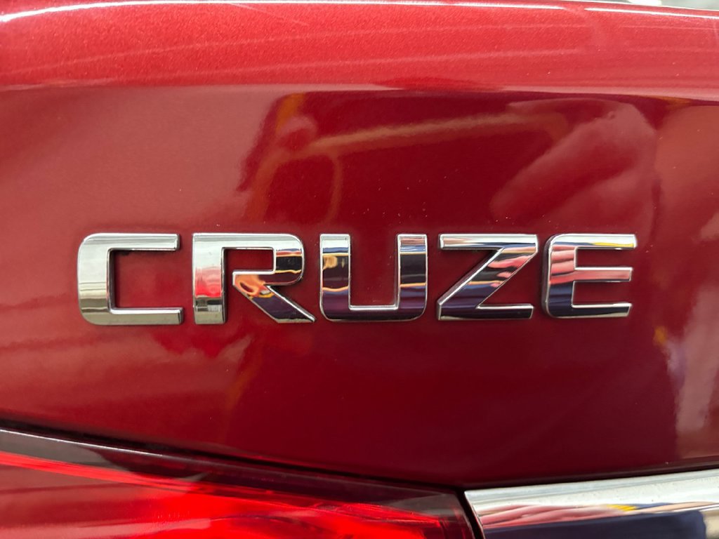 Used 2011 Chevrolet Cruze LT FWD image 32