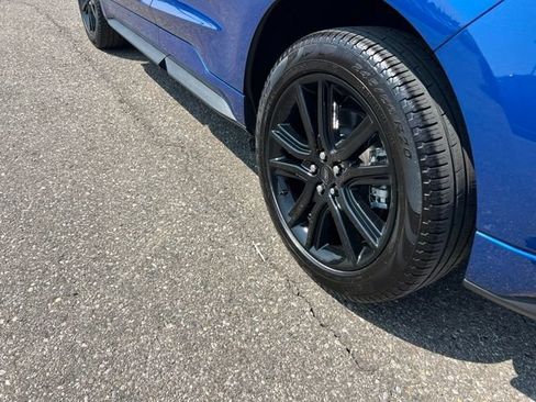 Certified 2024 Ford Edge ST-Line AWD/4WD image 23