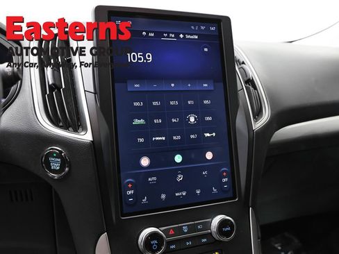 Used 2024 Ford Edge SEL image 12