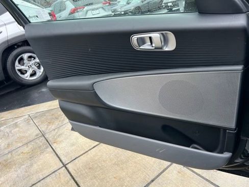 Used 2024 Hyundai Ioniq 6 SE image 18