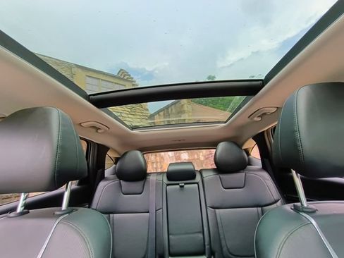 Used 2022 Hyundai Tucson Limited AWD/4WD image 55