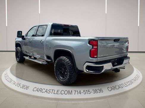 Used 2025 Chevrolet Silverado 2500 LTZ w/ LTZ Convenience Package AWD/4WD image 3