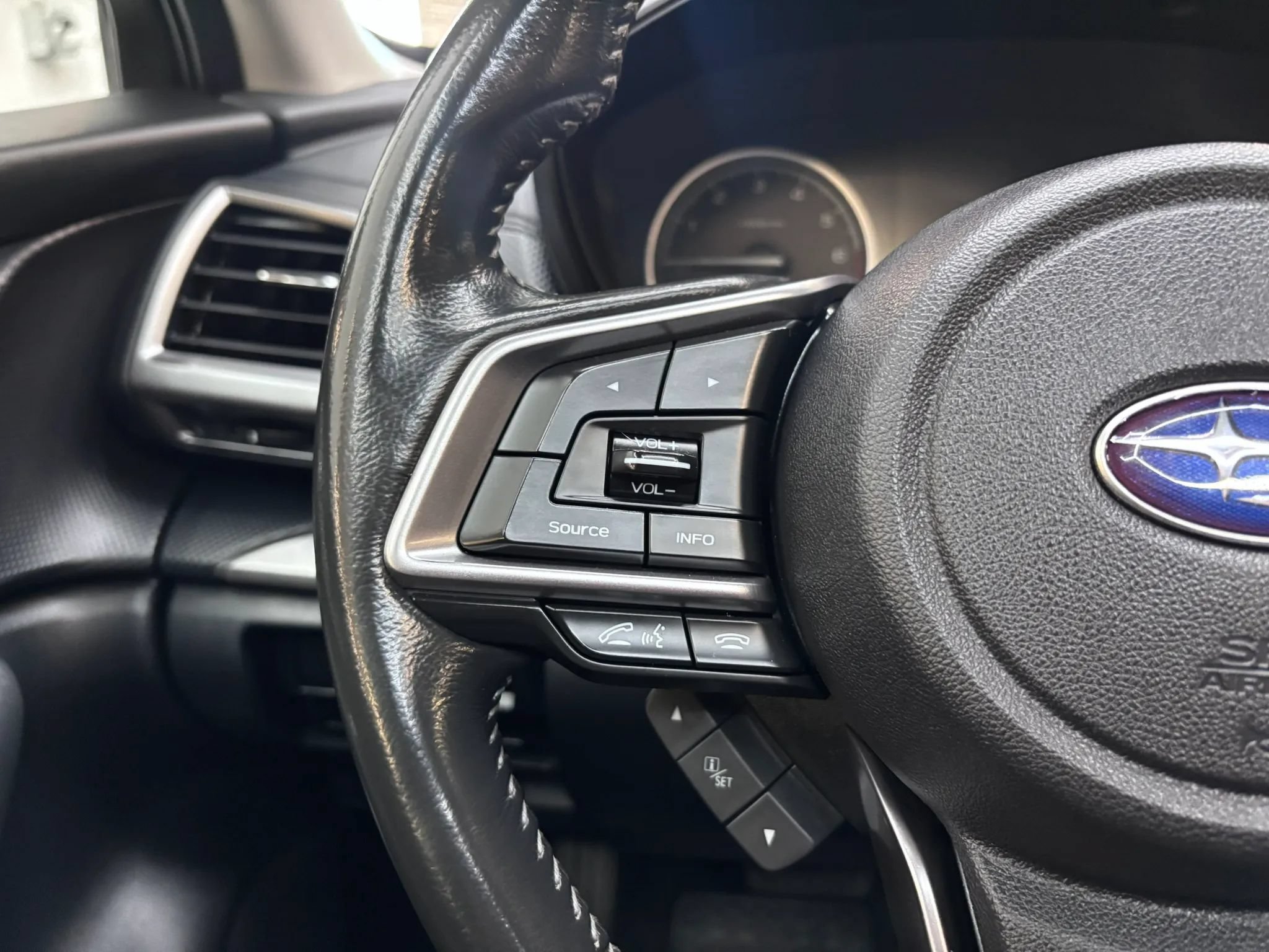 Used 2019 Subaru Forester Premium w/ All-Weather Package AWD/4WD image 14