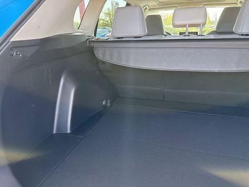 Used 2020 Toyota RAV4 XLE Premium image 21