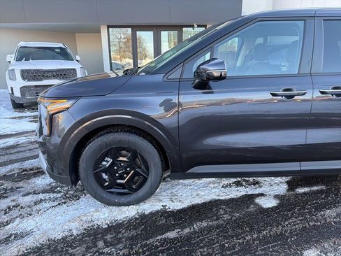 New 2026 Kia Carnival LX image 11