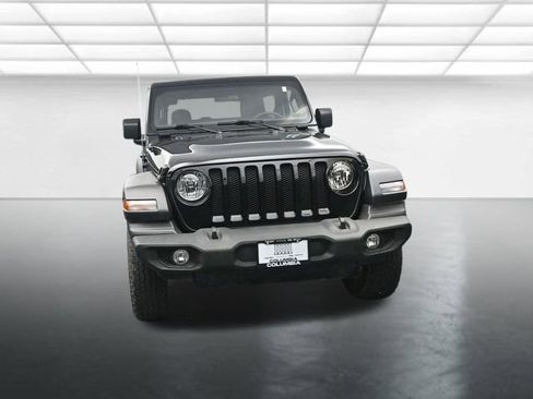 Used 2023 Jeep Wrangler Sport S image 3