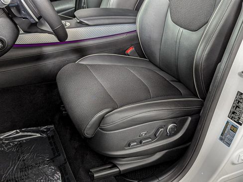 Used 2023 Genesis GV70 2.5T w/ Sport Prestige Package image 18