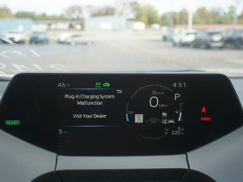 New 2026 Toyota Prius Plug-In Hybrid image 5