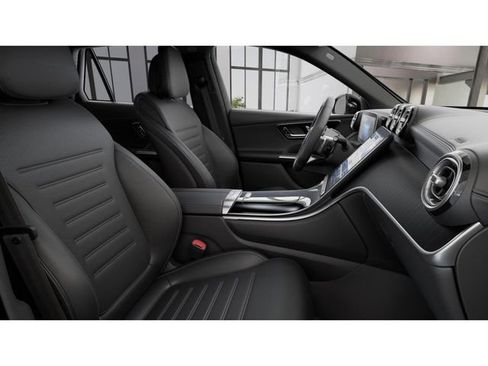 New 2025 Mercedes-Benz GLC 300 image 4
