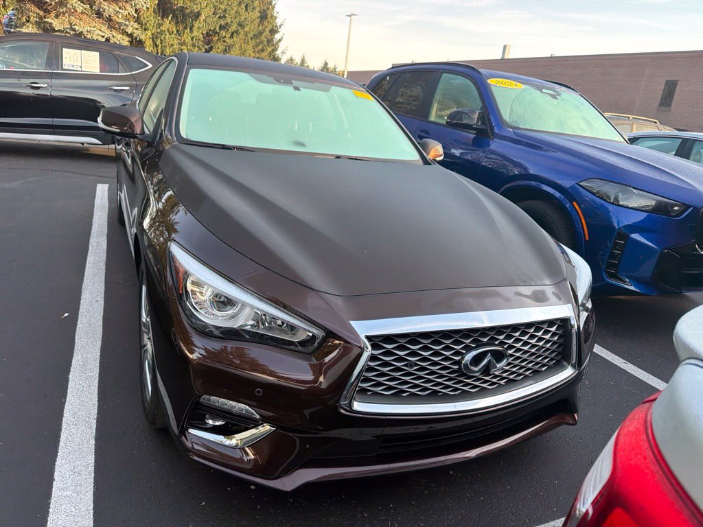 Used 2020 INFINITI Q50 Luxe w/ Essential Package (3.0T Luxe) AWD/4WD image 5