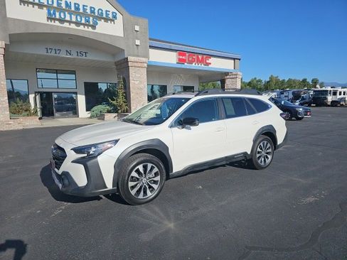 Used 2023 Subaru Outback Limited image 2