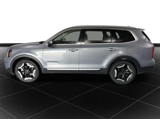 Used 2025 Kia Telluride S FWD video 2