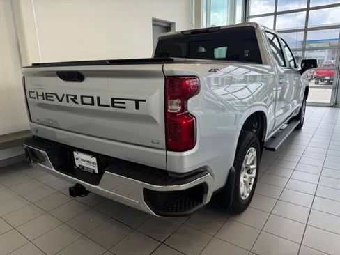 Certified 2022 Chevrolet Silverado 1500 LT w/ Leather Package AWD/4WD image 40