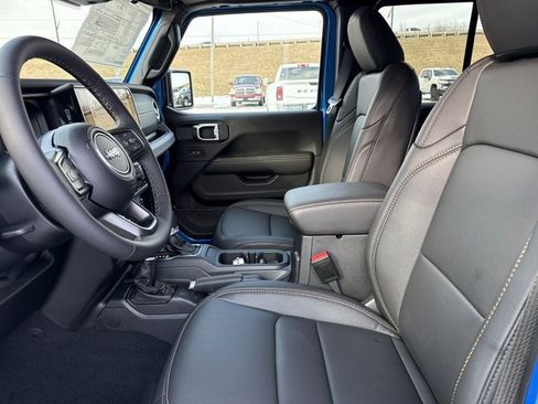 New 2026 Jeep Gladiator Sport image 5