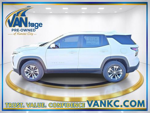 New 2026 Chevrolet Equinox LT AWD/4WD image 8