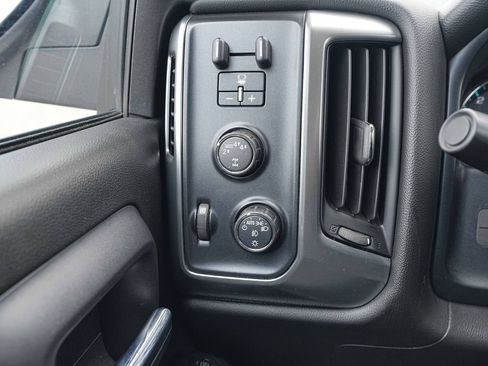 Used 2017 Chevrolet Silverado 1500 LT w/ All Star Edition AWD/4WD image 31