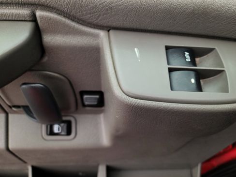 Used 2020 Chevrolet Express 2500 w/ Driver Convenience Package image 14