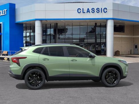 New 2026 Chevrolet Trax ACTIV FWD image 5