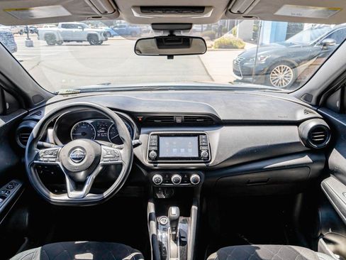 Used 2020 Nissan Kicks S FWD image 10