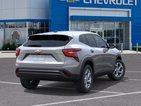 New 2026 Chevrolet Trax LS FWD image 4