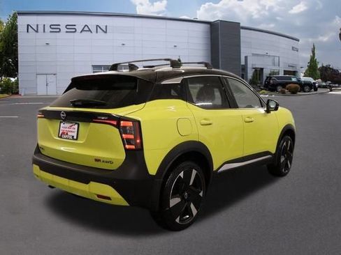 New 2026 Nissan Kicks SR w/ SR Premium Package AWD/4WD image 3
