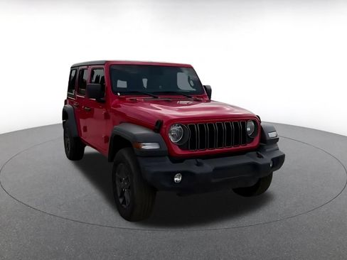 Used 2025 Jeep Wrangler Unlimited Sport AWD/4WD image 2
