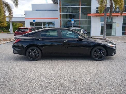 New 2026 Hyundai Elantra SEL Sport Premium FWD image 8