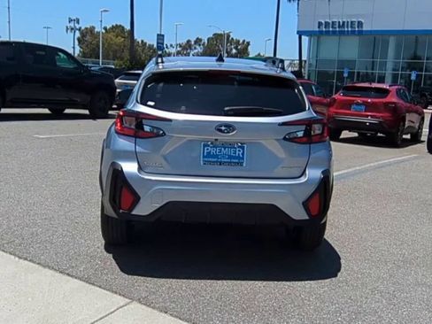 Used 2025 Subaru Crosstrek 2.5i Premium AWD/4WD image 7