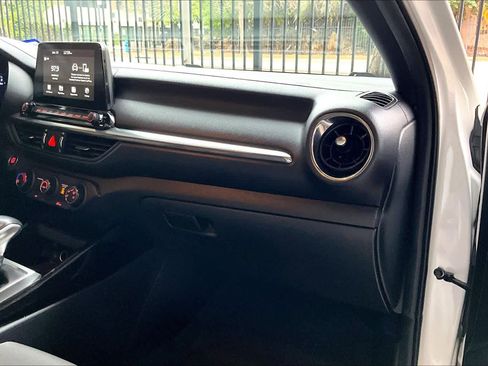 Used 2020 Kia Forte GT-Line image 18