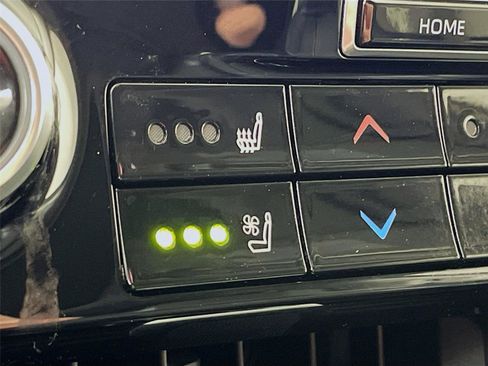 Used 2022 Toyota Highlander Platinum image 24