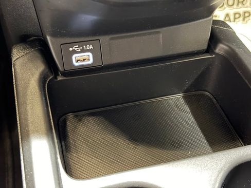 Used 2020 Honda CR-V LX image 8