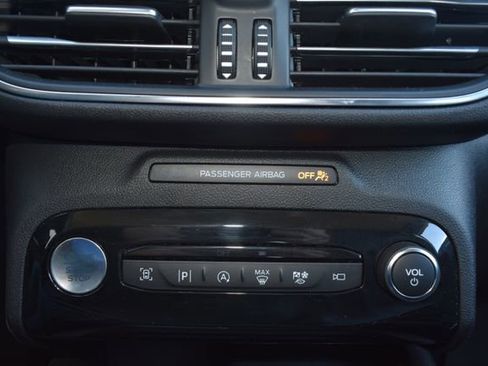 Used 2024 Ford Escape Platinum AWD/4WD image 28