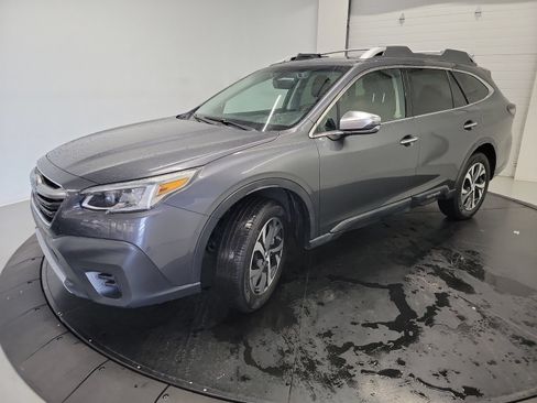 Used 2022 Subaru Outback Touring XT AWD/4WD image 3