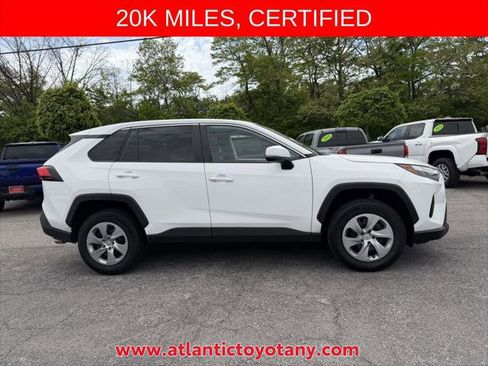 Certified 2023 Toyota RAV4 LE AWD/4WD image 9
