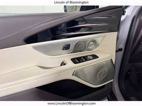 New 2026 Lincoln Nautilus Black Label w/ Jet Appearance Package image 18