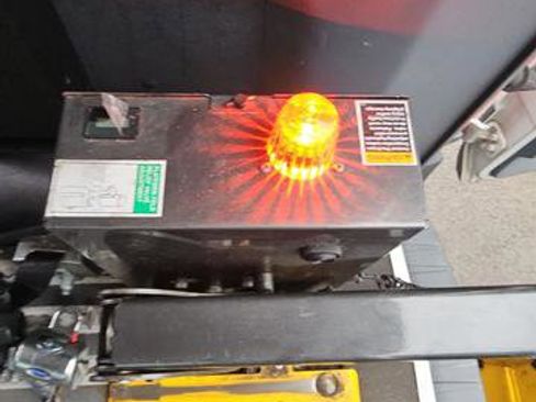 Used 2015 Ford Transit 150 XL image 2