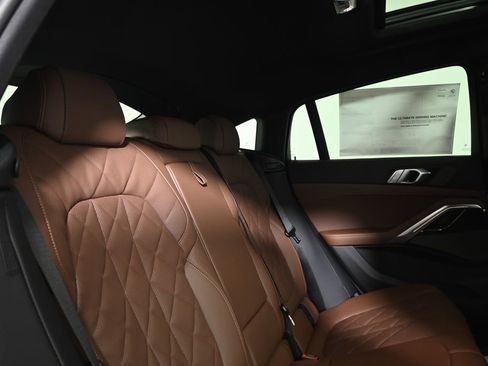 New 2026 BMW X6 xDrive40i w/ Climate Comfort Package image 36