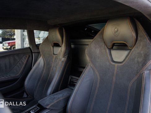 Used 2015 Lamborghini Huracan LP 610-4 image 26