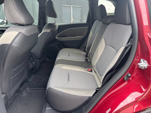 Used 2025 Subaru Forester Premium w/ Convenience Package #1 AWD/4WD image 23