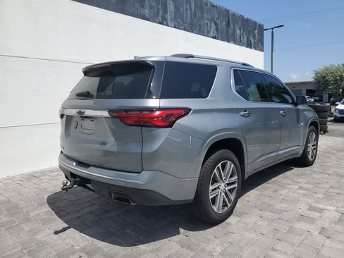 Used 2023 Chevrolet Traverse High Country FWD image 6