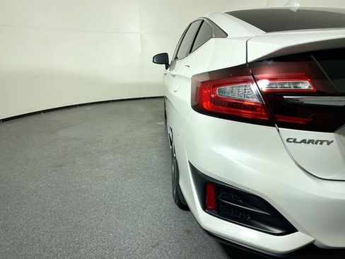 Used 2018 Honda Clarity Base image 32