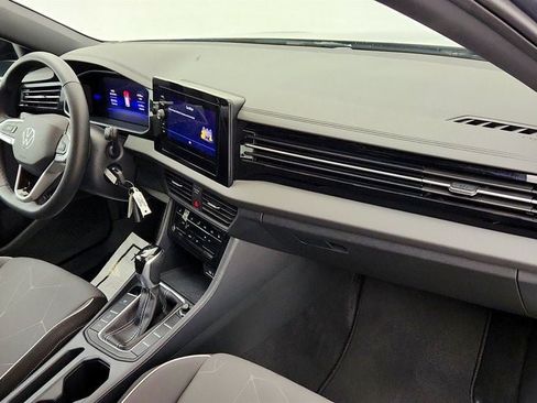 Used 2025 Volkswagen Jetta Sport FWD image 21