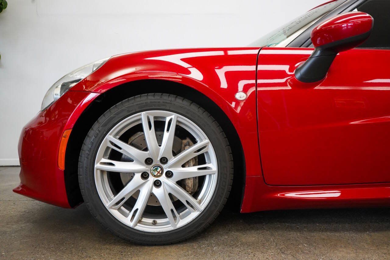 Used 2016 Alfa Romeo 4C Coupe w/ Convenience Group - Coupe RWD image 7