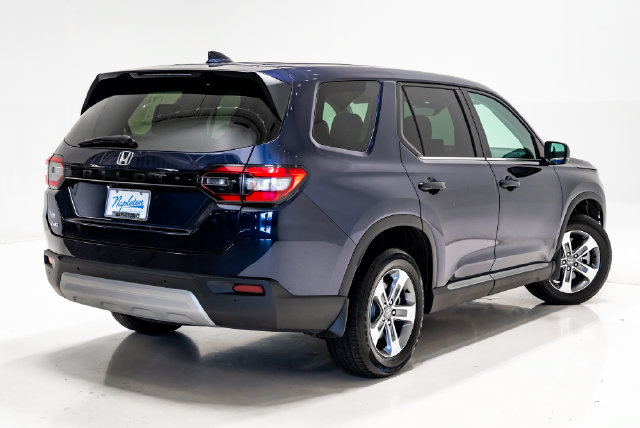 Used 2025 Honda Pilot EX-L image 37