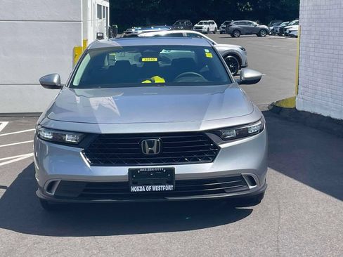 Used 2023 Honda Accord EX image 2