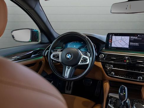 Used 2022 BMW 530i xDrive w/ M Sport Package AWD/4WD image 27